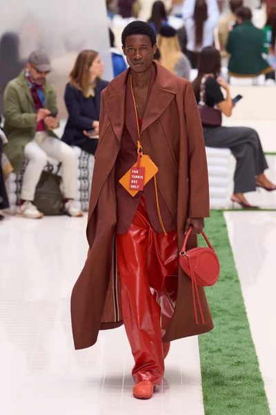 Look 4